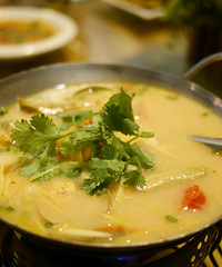 ���Ի���̨�ݡ��ߣ�����ȥԴ���ͳԵص�̩����