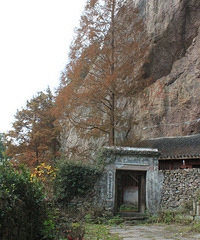 ������죬���ڸ�ɽ���������������ģ�