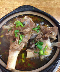 ��Ϧ������ĬĬ�ؿ��Ź�ͷ