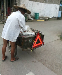 ���ֳ�ƨ�ɹ����������Ǿ�ʾ�ƣ�˭�Ĵ��⣿