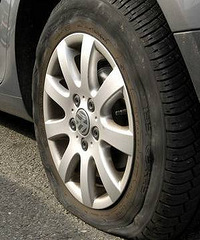 �����Ǳ�ѹ ��ĳ�̥�뱨�ϲ�Զ��