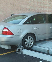 �����ѳ�ײǽ�� �۾ɷ���ô���������