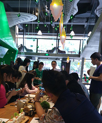 ����ȥ�Գ�˪���ң�һ·��ɽԽ��