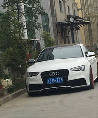 ǰ�����ſ�С��