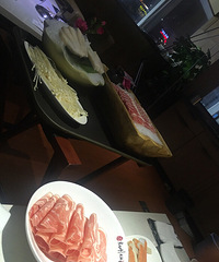 ������Ů��һ��Լ�����500Ԫ ��ȴ˵���ż��Ҷ���