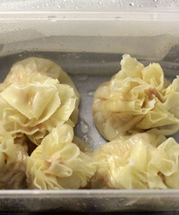 С������󣬺������һ����ͻȻ��������һ��С��