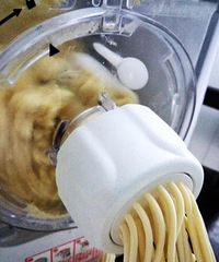 �������࣬һ���˸ɵ��˱����ƻ����һ������