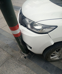 ǰ����ײ·�� �����ǿ����ձ��������Ͳ���ײ