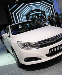 ��һ�α�ײ��ʱ�������Ŷ����� ����������