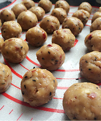 �����Ƿ��е㳤��