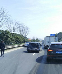 ��PKС��=ƨ����ʧ