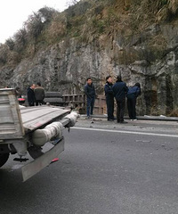 ���̳���������