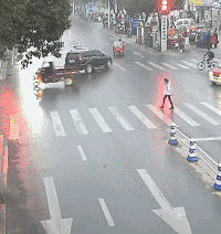 Ů�����복�ף��������48��̧�����ˣ�