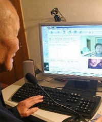 ��үԼ��62��Ů���ѱ�������Ȱ�뿪������¥����в