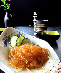 ʳ�ں�Ұ�ң��ڸл�����ͬС��