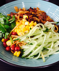 �����Գ� �����Ӵ��ҷɡ�Ӧ��ը���桱