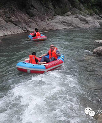 5��21����Լ�ɾ����˹�Ư�����Լ�������