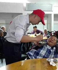 5��15��·������幤�Ŷӣ���������Ե���˹�Ԣ���ϻ�ܽ�