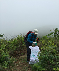 括苍山清峰侠公益活动,把垃圾带走,把美丽留下