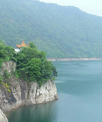 ����ͬ����ţͷɽ����ס1ҹ