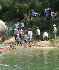 ʹ�ģ�����3��1Ů�ո߿������ˮ����