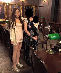 �����Ů������û�д����ӣ����Կ�����۾���������