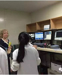 [̨��]������ң������������˴�Ĵָ