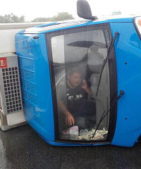 ���ŷ�����Ƭ   ���Ѷ�Ц��