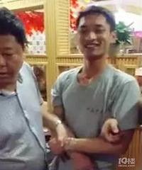 Ů�Ӿܸ�������ɱ ǰ�򱻲�һ��΢Ц