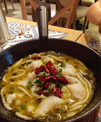 ��Ů����ȥ�۳�Լ��