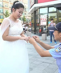 ���ɷ�̫æ�ˣ����ݹ��ﴩ�Ż�ɴ���ָ�ͤ��������������ˣ�