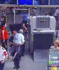 �ؾ���80�������̻�վһ·��