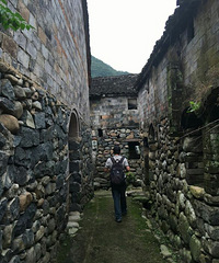 漫步岩下方村,雨后的村庄清新自然