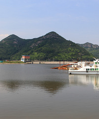 红脚岩,原生态的风景也很美