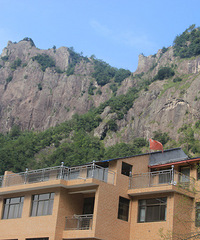 彩带作证,今年这山脊曾经火爆——华峰