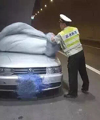 ����·�ϣ�����˯�ˣ��������ÿճ��𣡾��춼���ˡ�