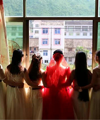 ���Ҳμ��˸�����׼ȷ��˵�����������