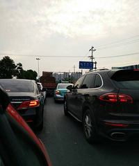 [����]���ˣ�һ�Ŷ��ڵȲ��