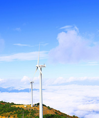 括苍山云海  蓝天白云大风车