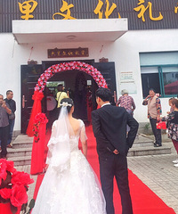 ͬѧ�Ļ����ϳ�������� ����м�����