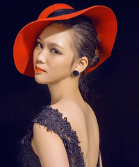 94��߸���Ů��ʦ �Ը��ľ� ������