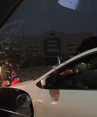 ����ҩҵ��ô��ĳ�  ������̫ͣ������