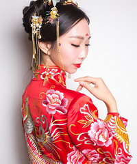 ��Rosace�ٴ�ʫ��ɴ����������ױ��ֻ�������