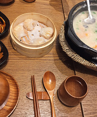 רΪ��������Ƶ�һ�˷� �������о׽���