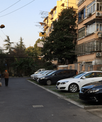 ����ͣ�󳵼�ֱ���ǵ����Ѷ� �������ֳ�λ��ôͣ