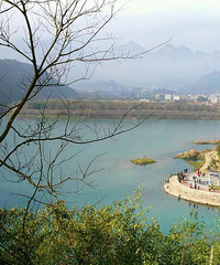 大荆石门潭山景 不错的山水不错的人