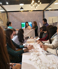 Ϊ�Լ���ͷɴ