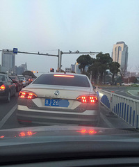 ���ڻ԰�·�ϵ�һ�μ� ��̨�����ϡ���˰�