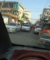 һ�����������¹ʣ�����ȫ��Ů˾��