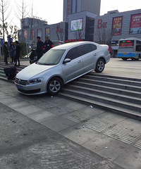 ·����ҵ�ǣ��⳵��ô�ˣ�